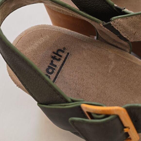 Earth  Platform Sandal Size 9 - Picture 2 of 9